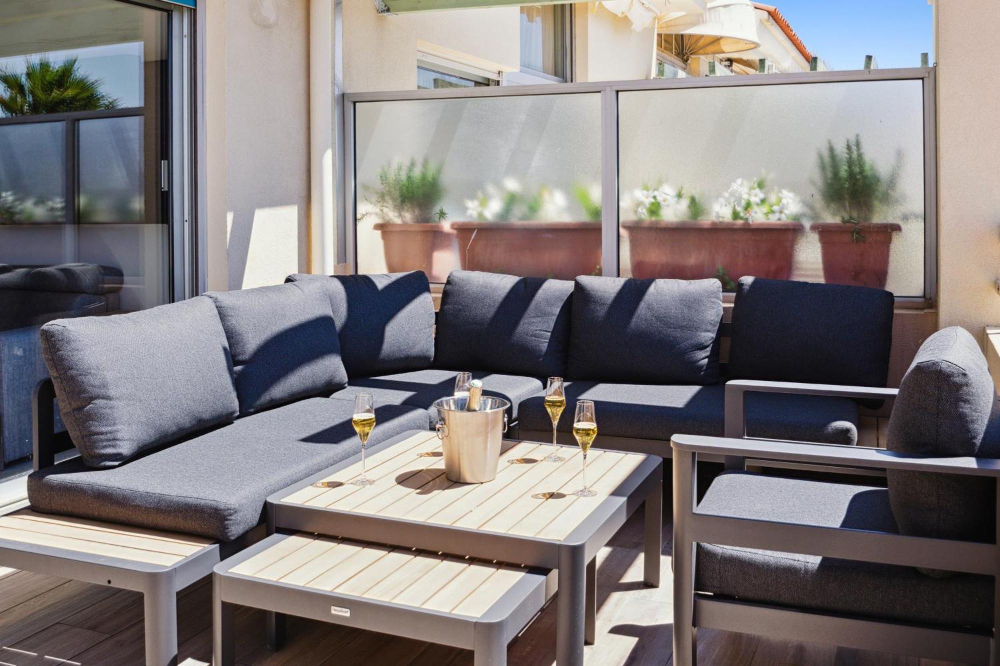 Duplex Villa Les Pins 89M2 Et Terrasse 30M2 Antibes Bagian luar foto