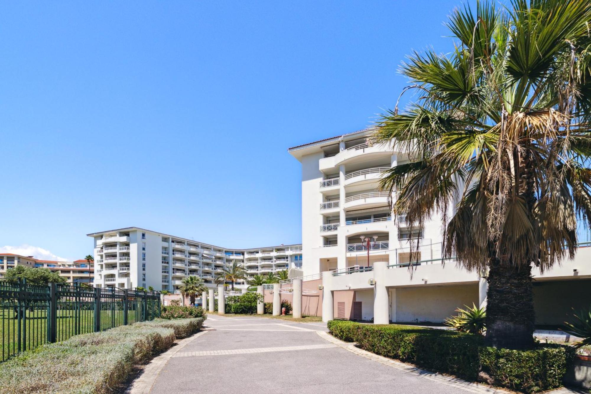 Duplex Villa Les Pins 89M2 Et Terrasse 30M2 Antibes Bagian luar foto